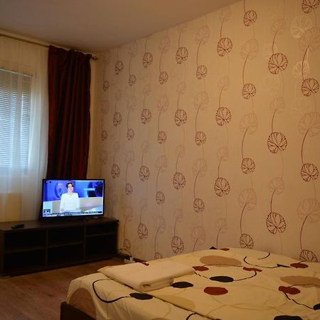 Iulia Studio 9 Bukareszt Zewnętrze zdjęcie